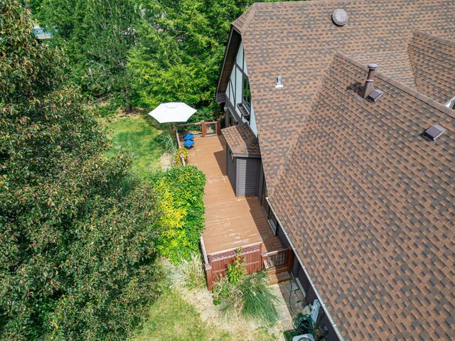 4511 Hanover Drive, Crystal Lake, IL 60012