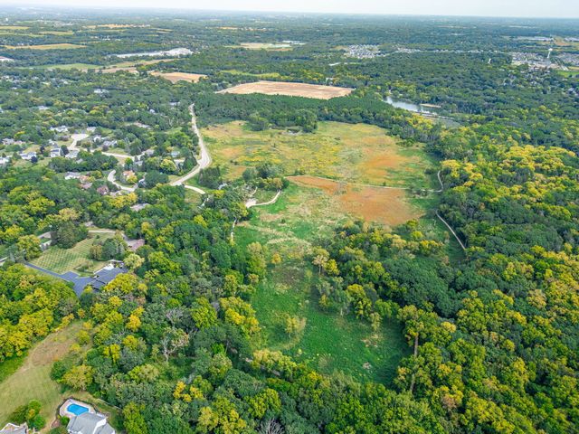 4511 Hanover Drive, Crystal Lake, IL 60012