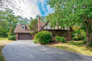 4511 Hanover Drive, Crystal Lake, IL 60012