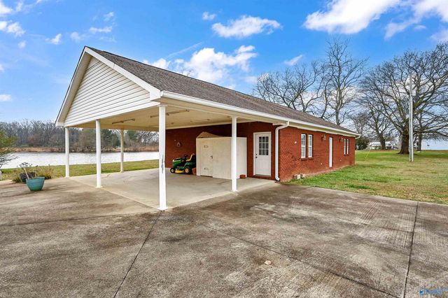 1404 County Road 133, Town Creek, AL 35673