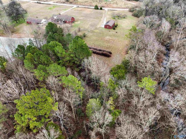 1404 County Road 133, Town Creek, AL 35673