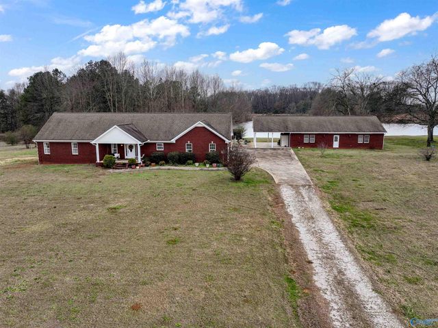 1404 County Road 133, Town Creek, AL 35673