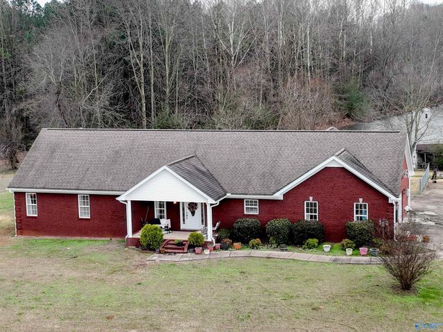 1404 County Road 133, Town Creek, AL 35673