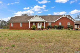 1404 County Road 133, Town Creek, AL 35673