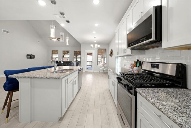 2912 Inn Kitchen Way, Mckinney, TX 75071