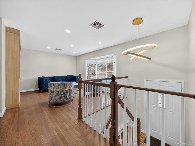 15 Victoria Drive, Airmont, NY 10901