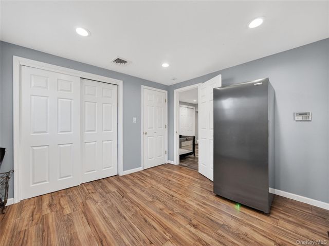 15 Victoria Drive, Airmont, NY 10901