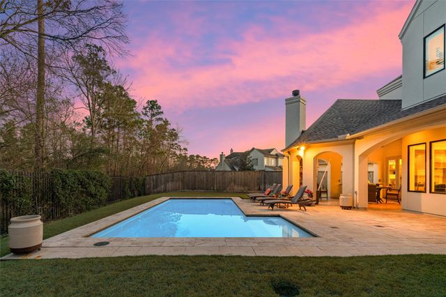 64 S Parkgate Circle, The Woodlands, TX 77381