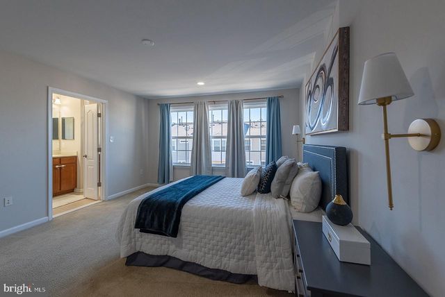 20657 MAITLAND TER, Ashburn, VA 20147