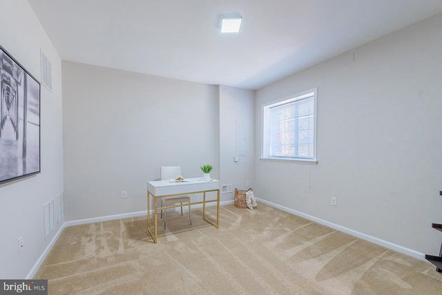 20657 MAITLAND TER, Ashburn, VA 20147