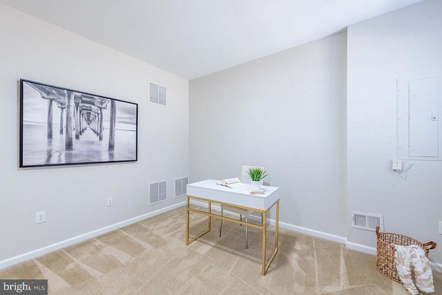 20657 MAITLAND TER, Ashburn, VA 20147