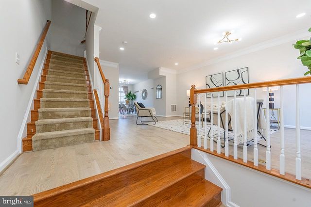 20657 MAITLAND TER, Ashburn, VA 20147