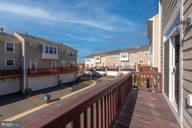 20657 MAITLAND TER, Ashburn, VA 20147