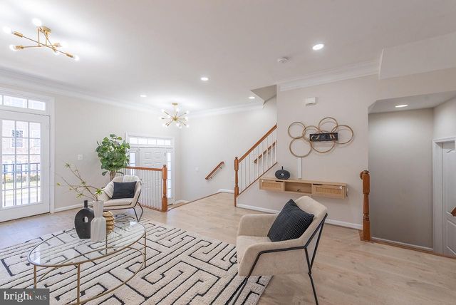 20657 MAITLAND TER, Ashburn, VA 20147