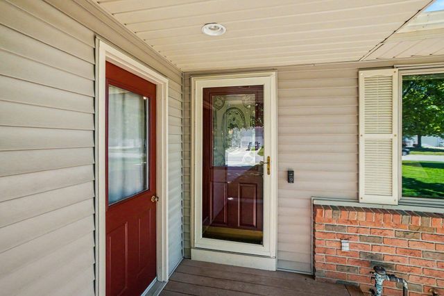 7368 Cherry Avenue, Jenison, MI 49428