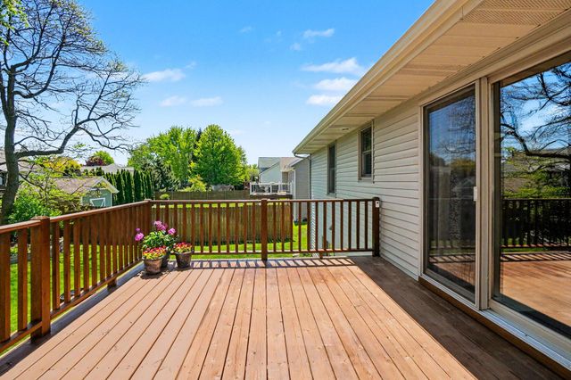 7368 Cherry Avenue, Jenison, MI 49428