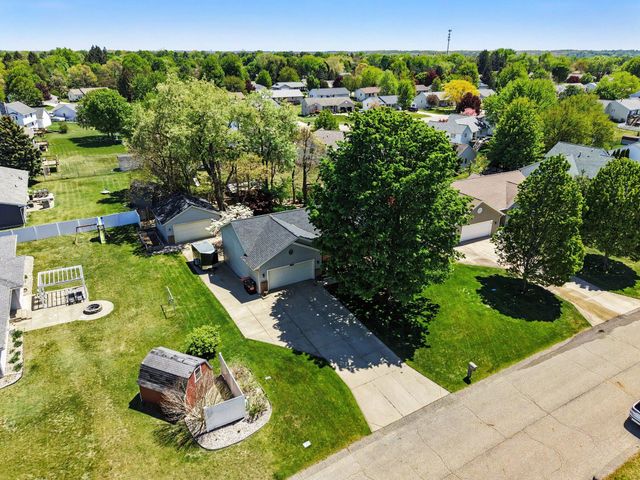 7368 Cherry Avenue, Jenison, MI 49428