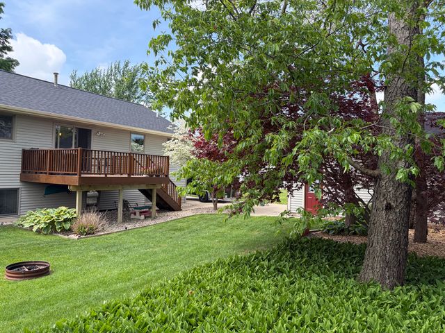 7368 Cherry Avenue, Jenison, MI 49428