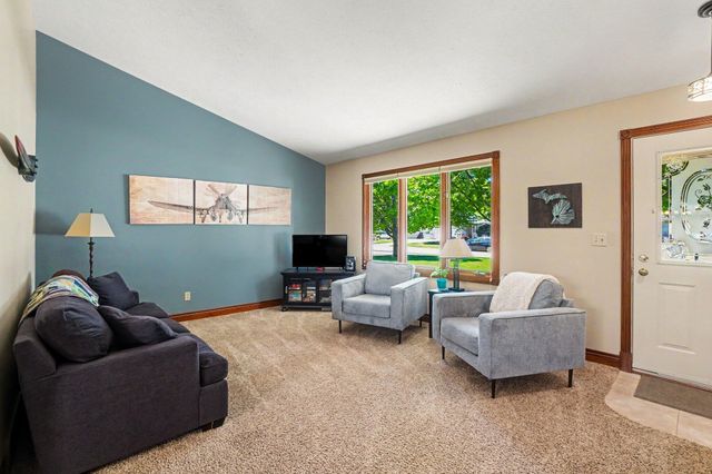 7368 Cherry Avenue, Jenison, MI 49428