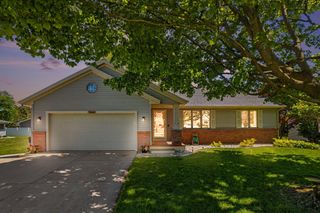 7368 Cherry Avenue, Jenison, MI 49428