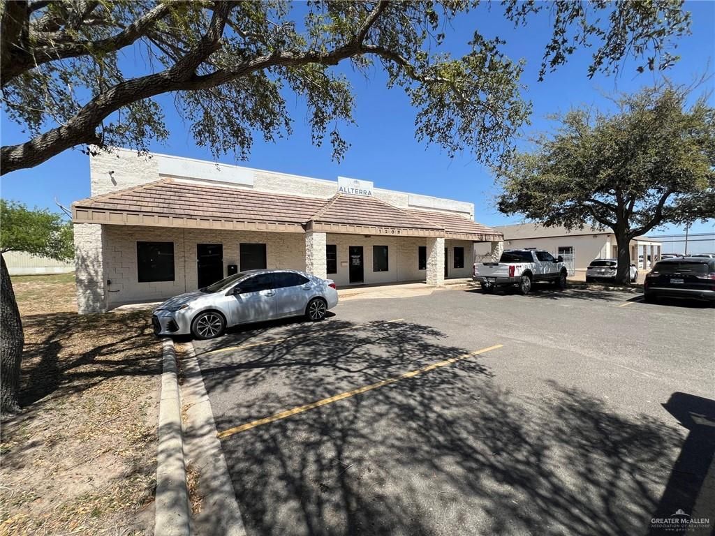 1209 E Jasmine Avenue B, Mcallen, TX 78501