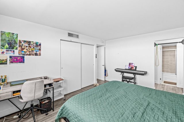 5961 NW 2ND Avenue PH-E, Boca Raton, FL 33487
