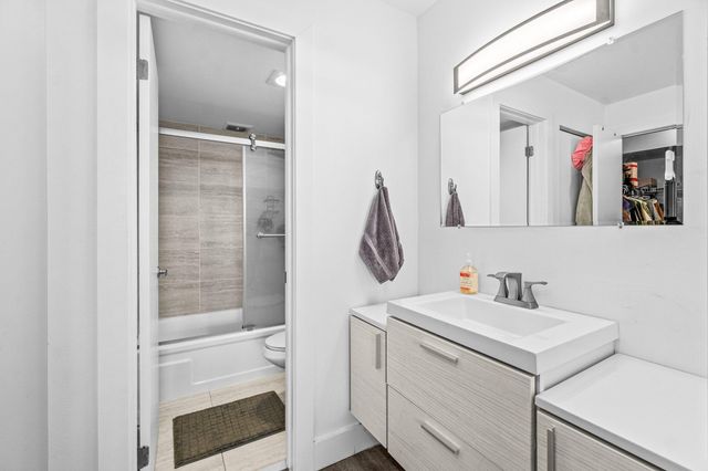 5961 NW 2ND Avenue PH-E, Boca Raton, FL 33487