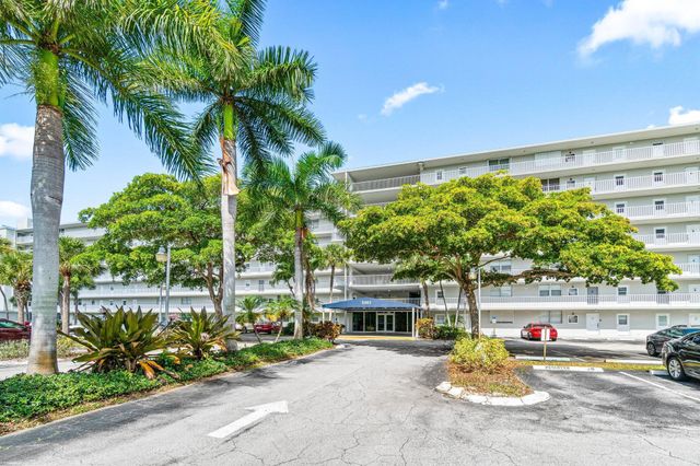 5961 NW 2ND Avenue PH-E, Boca Raton, FL 33487
