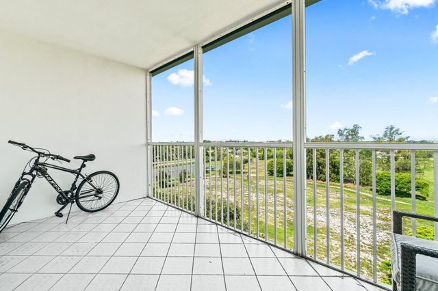 5961 NW 2ND Avenue PH-E, Boca Raton, FL 33487