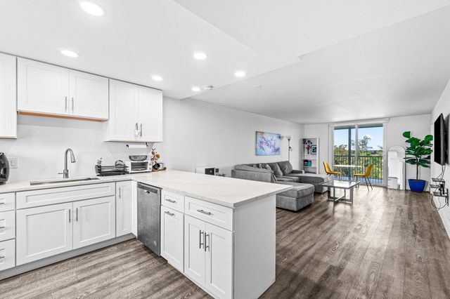5961 NW 2ND Avenue PH-E, Boca Raton, FL 33487
