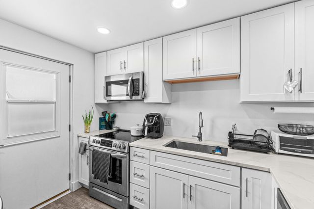5961 NW 2ND Avenue PH-E, Boca Raton, FL 33487