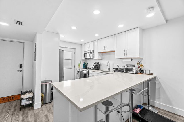 5961 NW 2ND Avenue PH-E, Boca Raton, FL 33487