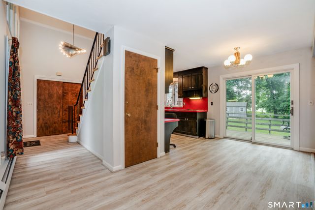22 Terry Plains Road, Bloomfield, CT 06002