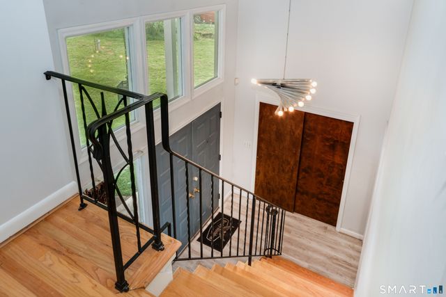 22 Terry Plains Road, Bloomfield, CT 06002