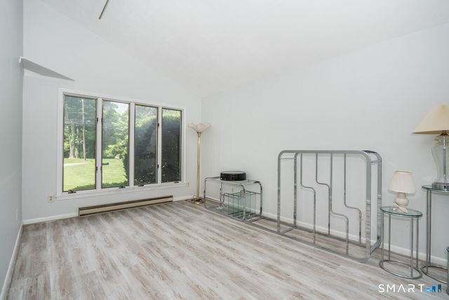 22 Terry Plains Road, Bloomfield, CT 06002