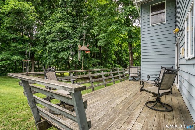 22 Terry Plains Road, Bloomfield, CT 06002