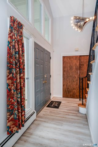 22 Terry Plains Road, Bloomfield, CT 06002