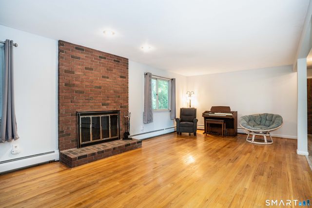 22 Terry Plains Road, Bloomfield, CT 06002