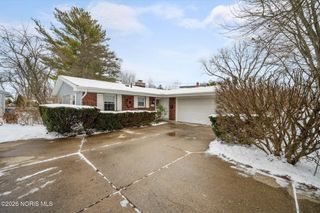 200 Cedar Lane, Waterville, OH 43566
