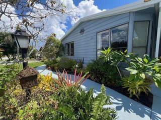 2842 SW Toronado Trail, Stuart, FL 34997