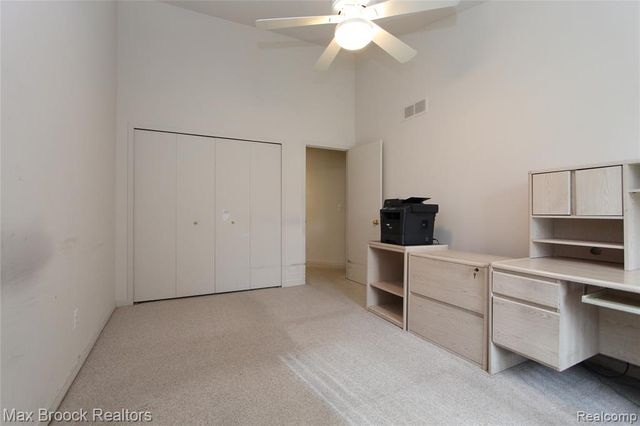 4029 Foxpointe Drive, West Bloomfield, MI 48323