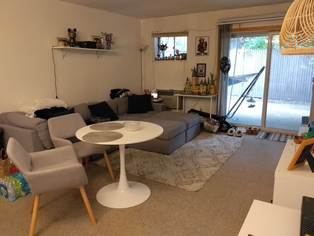 53 St Paul 3, Brookline, MA 02446