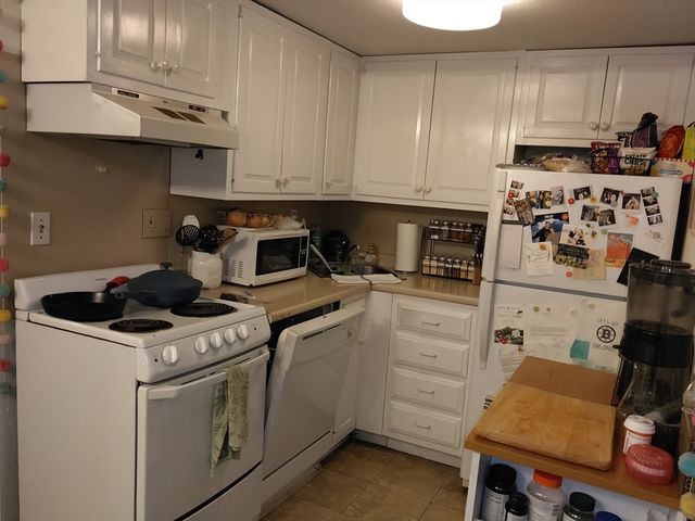 53 St Paul 3, Brookline, MA 02446