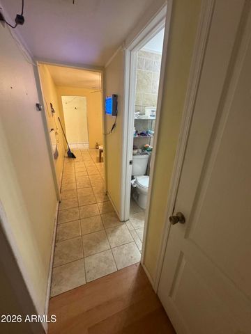 2136 E LEMON Street, Tempe, AZ 85281