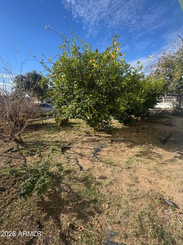 2136 E LEMON Street, Tempe, AZ 85281