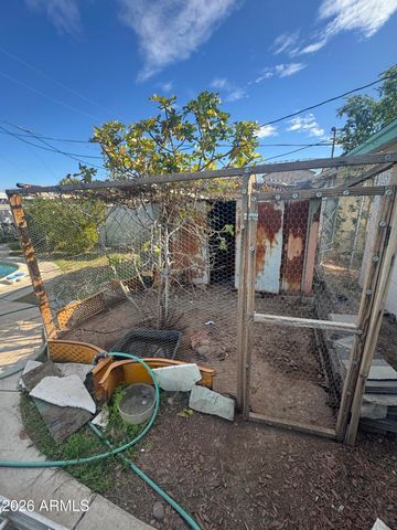 2136 E LEMON Street, Tempe, AZ 85281