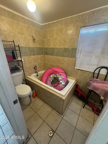 2136 E LEMON Street, Tempe, AZ 85281