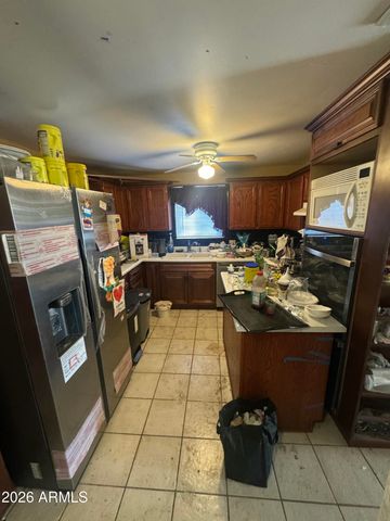 2136 E LEMON Street, Tempe, AZ 85281