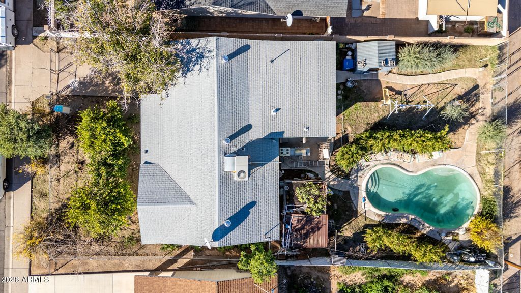 Image 14 of property listing at 2136 E LEMON Street, Tempe, AZ 85281