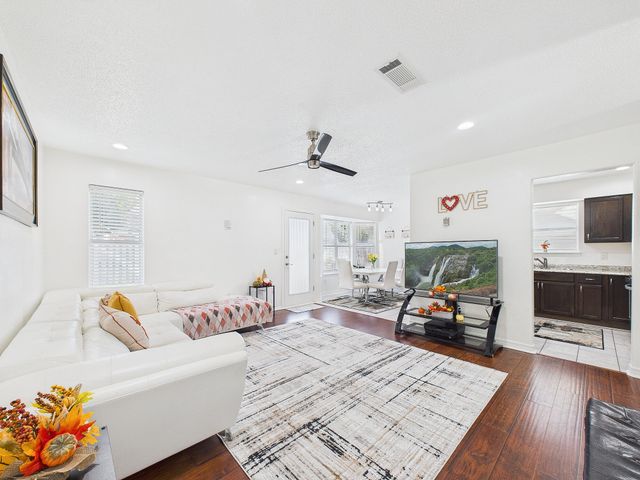 3018 Blue Pine Lane, Niceville, FL 32578